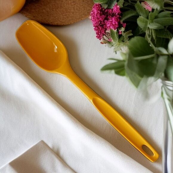 Vintage Foley Spoon Nylon Cooking Serving Utensil Bright Golden Yellow Retro - Picture 1 of 16